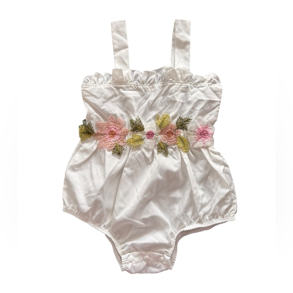 SHEIN White Baby Apparel Floral Bubble NWOT 12-18 Months 4 0580